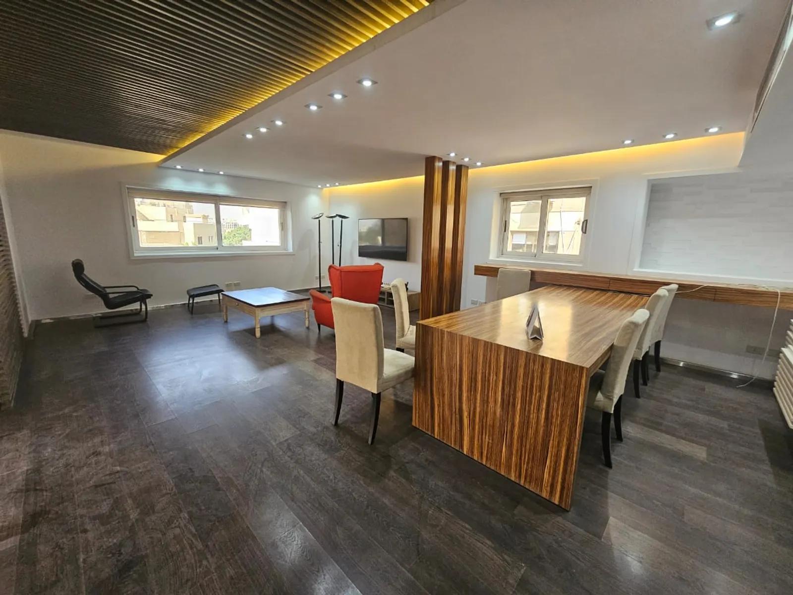 Apartments For Sale In Maadi Maadi Degla Area: 280 m² consists of 4 Bedrooms 5 Bathrooms Modern furnished 5 stars #2504
